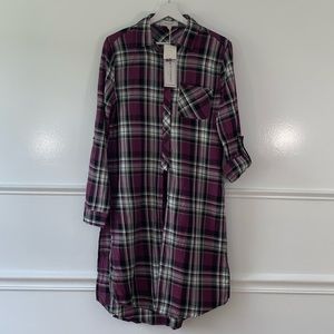 No coment women tunic size S buttons NWT